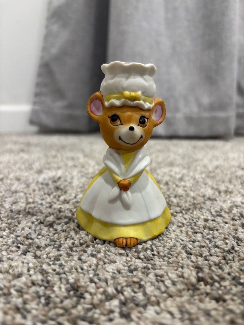 Vintage Hand Painted Lefton Yellow & White Mouse Pin Cushion & Thimble Holder